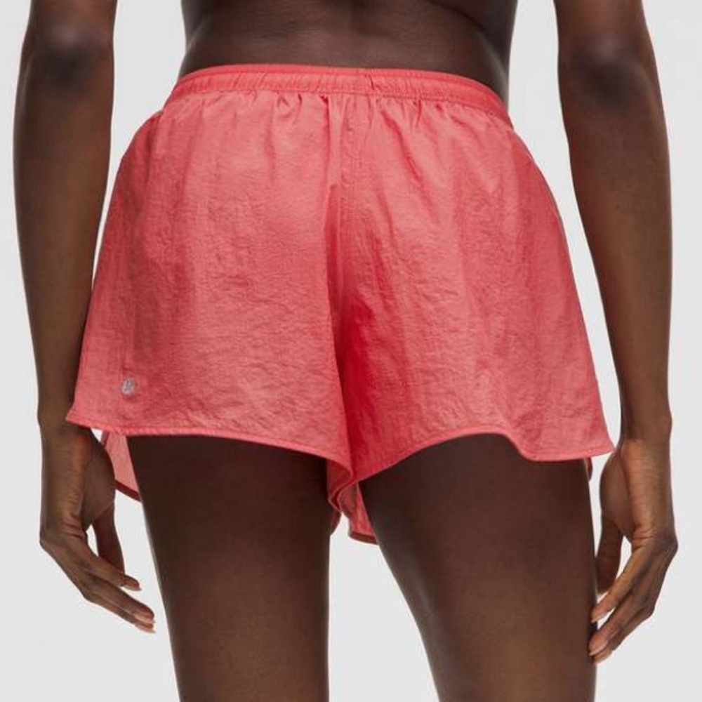 Lululemon Dolphin-Hem Mid-Rise Running Short 3" - Picture 2 of 9